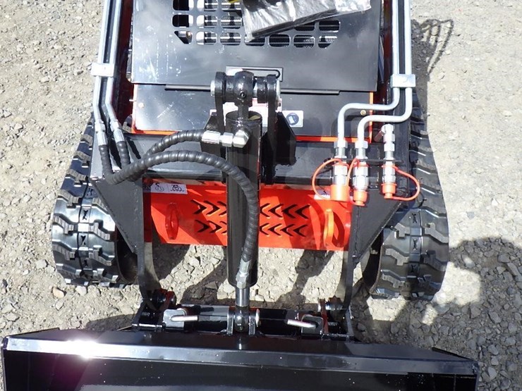 2025-sdlool-380-skid-steer-tracked-loader-image-6