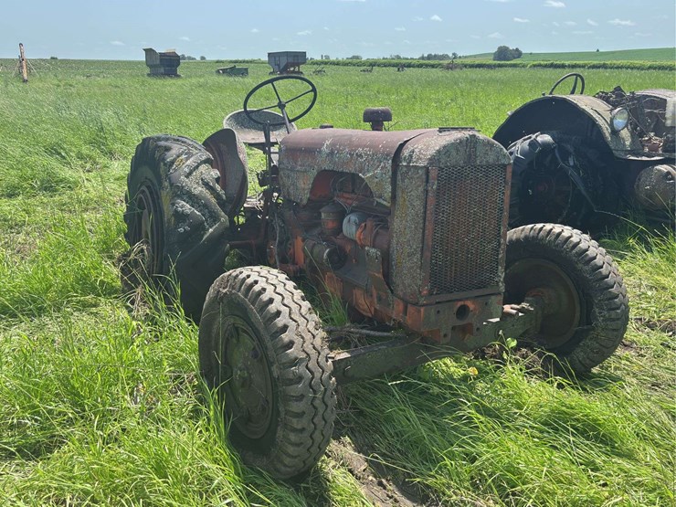 ji-case-tractor-image-7