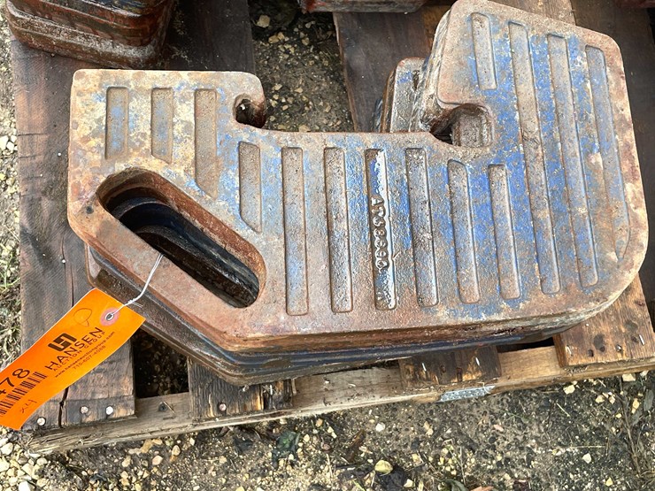 #7478-•-(4)-tractor-weights-image-3
