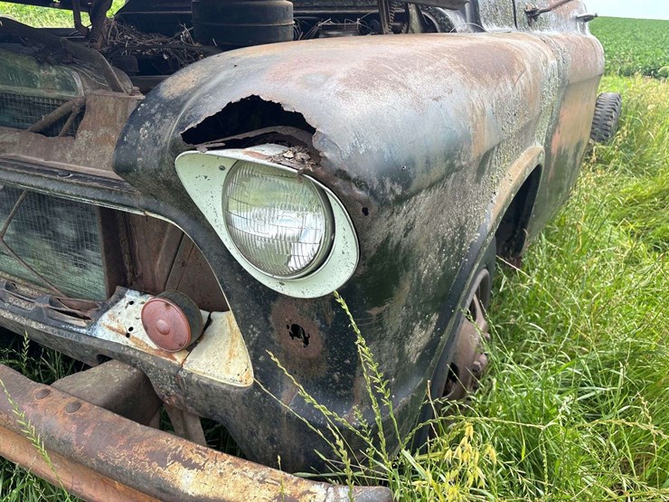 chevy-400-truck-with-minneapolis-moline-corn-sheller-image-10