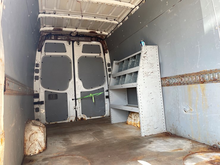 #6276-•-2010-freightliner-diesel-sprinter-van-(has-wi-title)-image-37