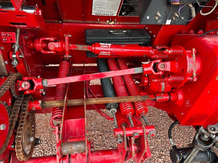 2013-new-holland-fp230-image-21