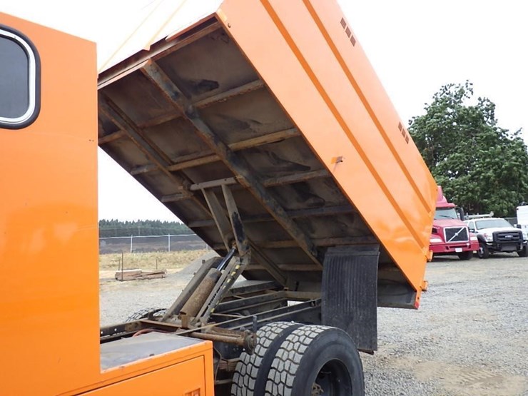 2013-ford-f750-image-7