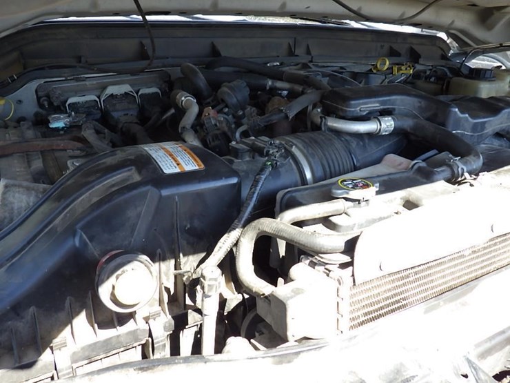 2014-ford-f550-image-14
