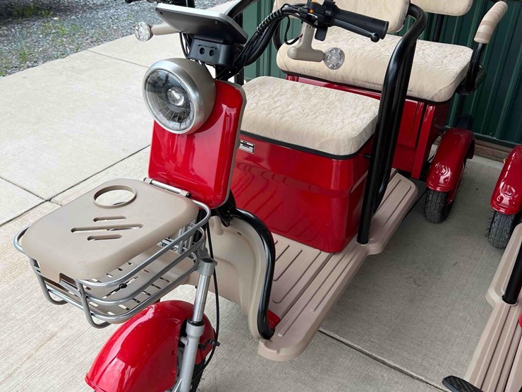unused-irgc40-battery-powered-mini-golf-cart-image-1