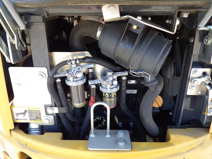 2019-deere-17g-image-15