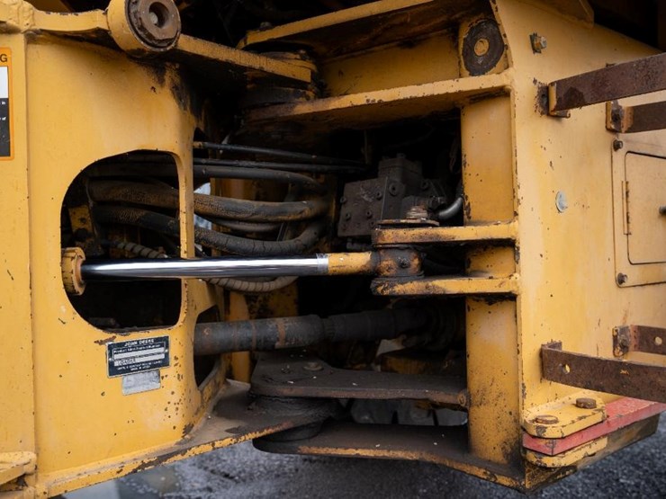 1996-deere-344g-image-23