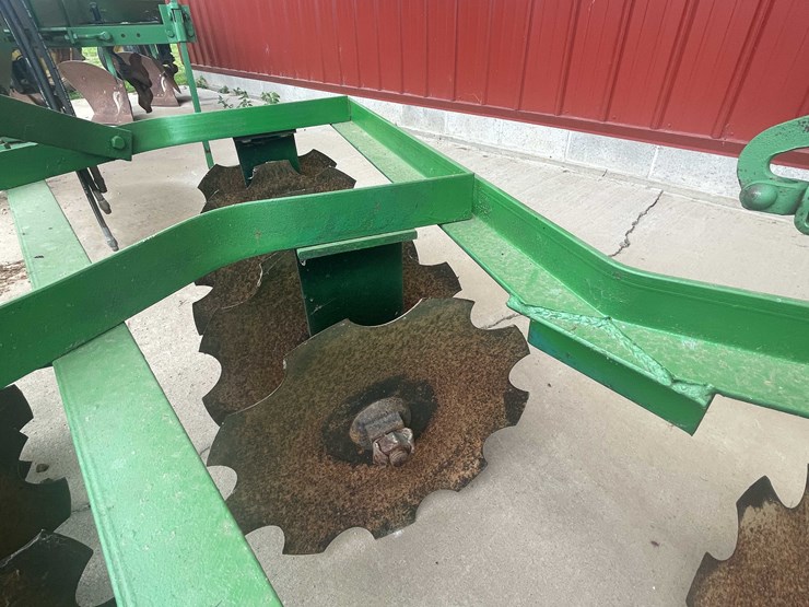 #6697-•-pull-behind-disc-harrow-image-7