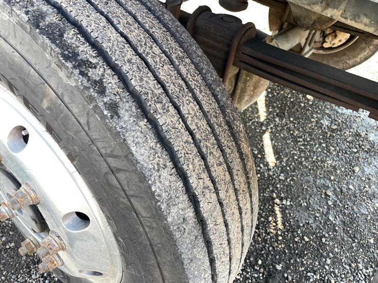 #6287-•-2005-chevy-c4500-4x4-service-truck-image-13
