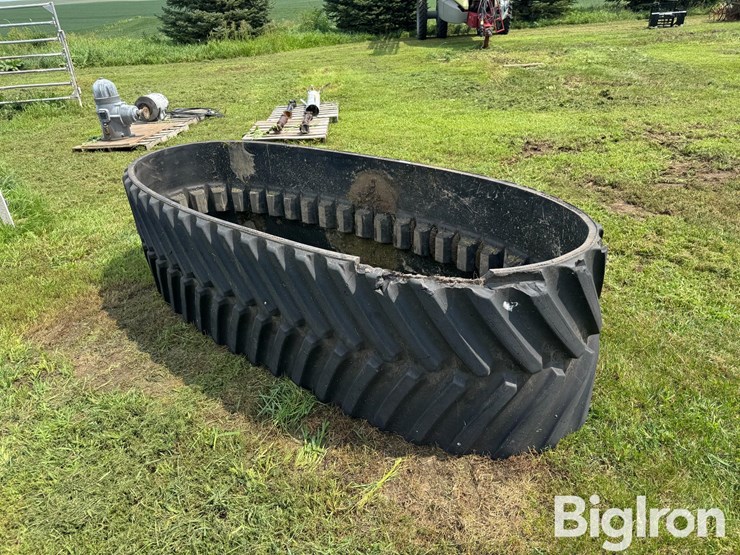 goodyear-30"-quad-track-track-image-5