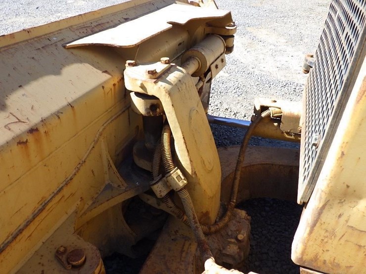 2001-caterpillar-d5m-xl-image-10
