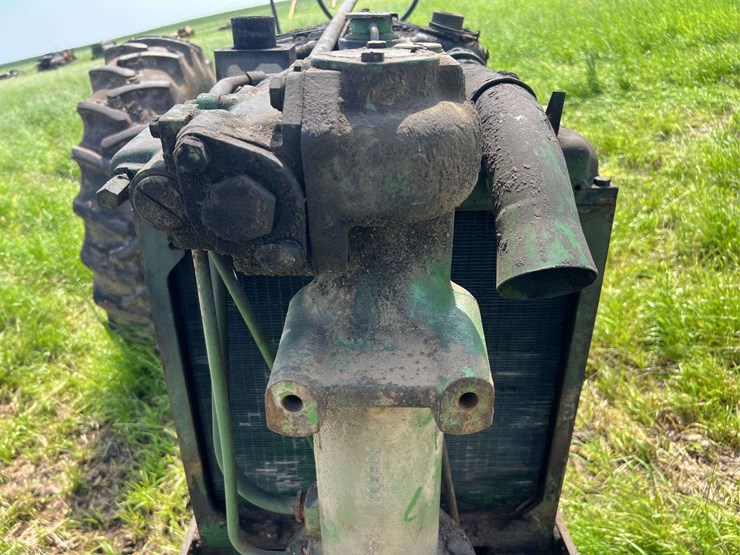 john-deere-70-image-9