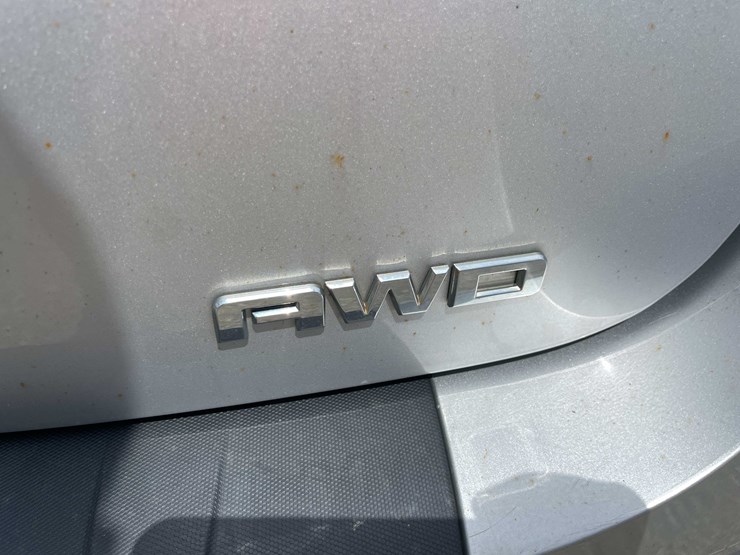 #1292-•-2015-gmc-terrain-awd-(has-wi-title)-(of)-image-11