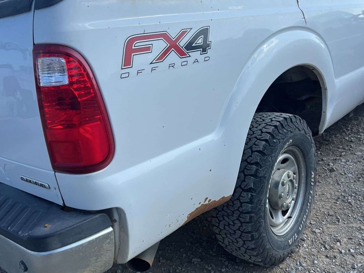 2012-ford-f250-xl-image-19