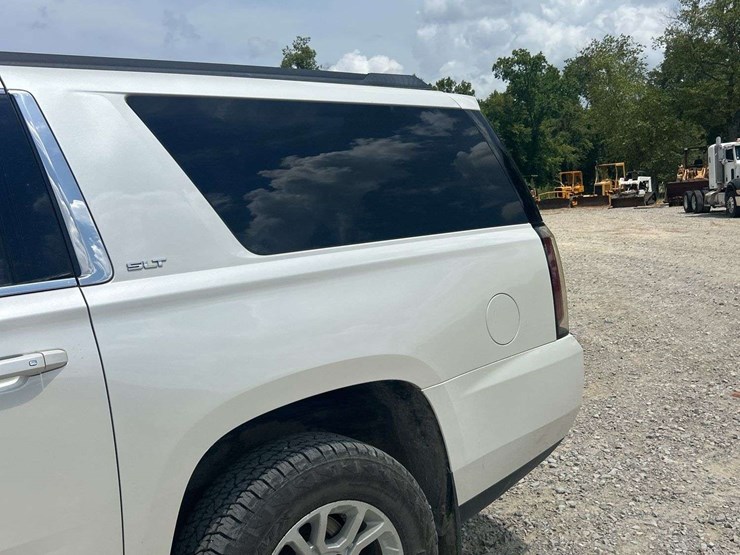2015-gmc-yukon-xl-image-9