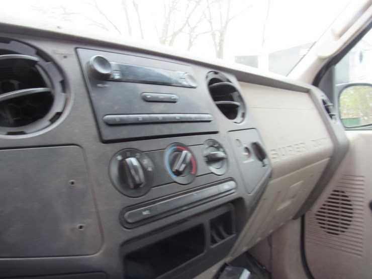 2008-ford-f250-image-13