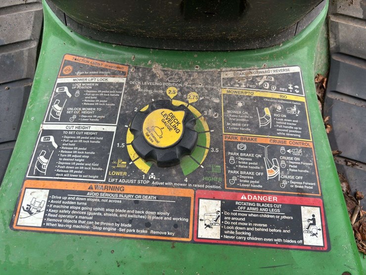 john-deere-x300-image-56