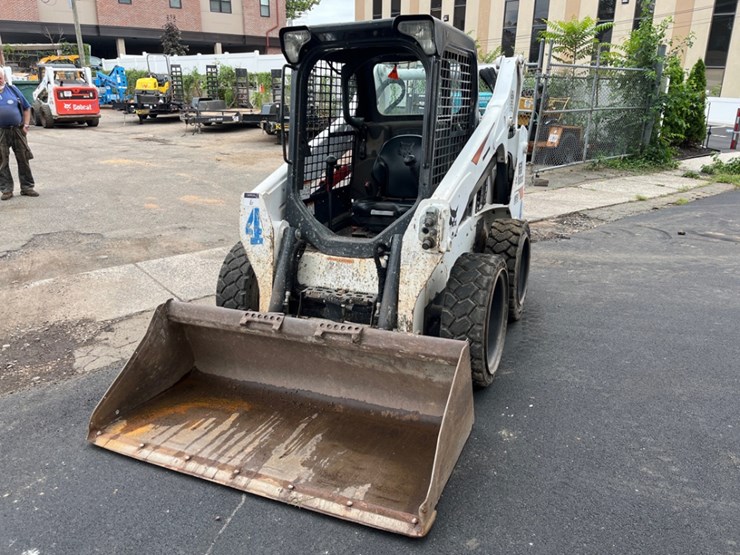 2019-bobcat-s570-image-3