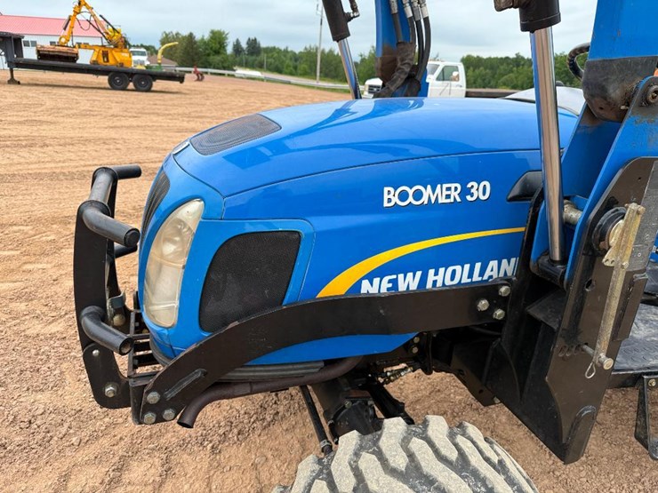 2010-new-holland-boomer-30-image-22