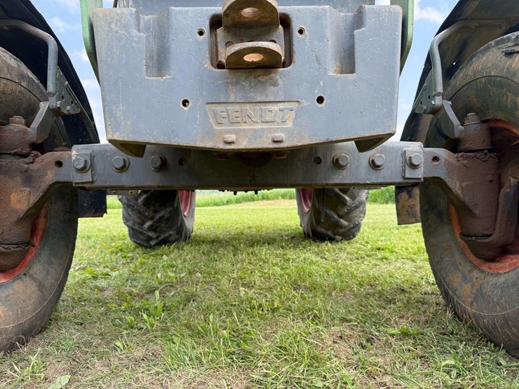 low-hour-fendt-306ls-with-loader-image-15