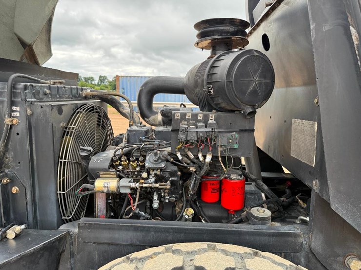 2002-ingersoll-rand-sd70d-image-39