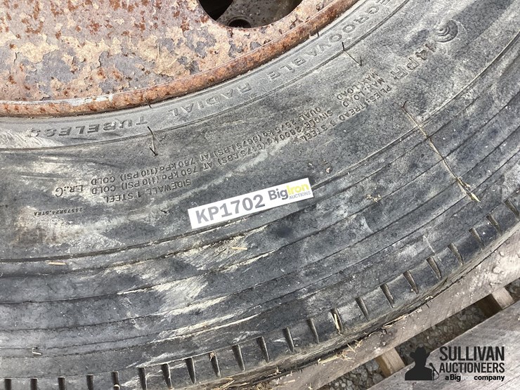 285/75r24.5-tires-&-rims-image-12