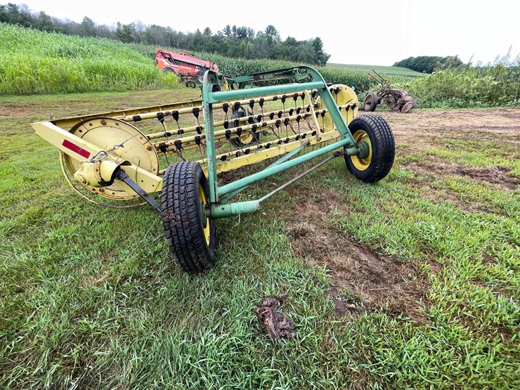 #7454-•-john-deere-hay-rake-image-4