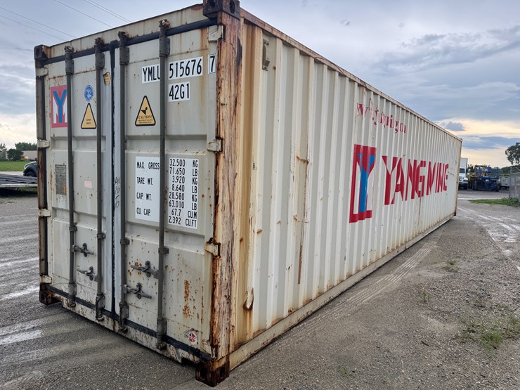 #4426-•-40'-shipping-container-image-1