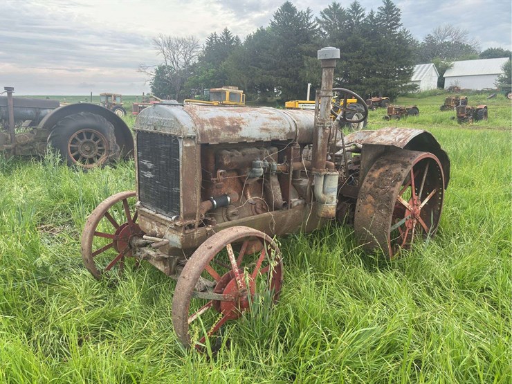 mccormick-deering-10-20-image-1
