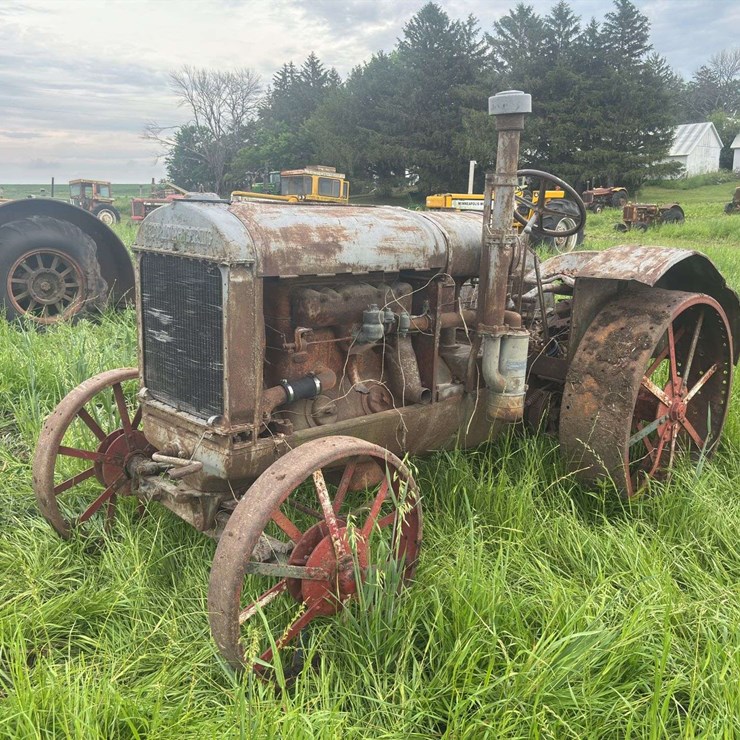 McCormick Deering 10-20