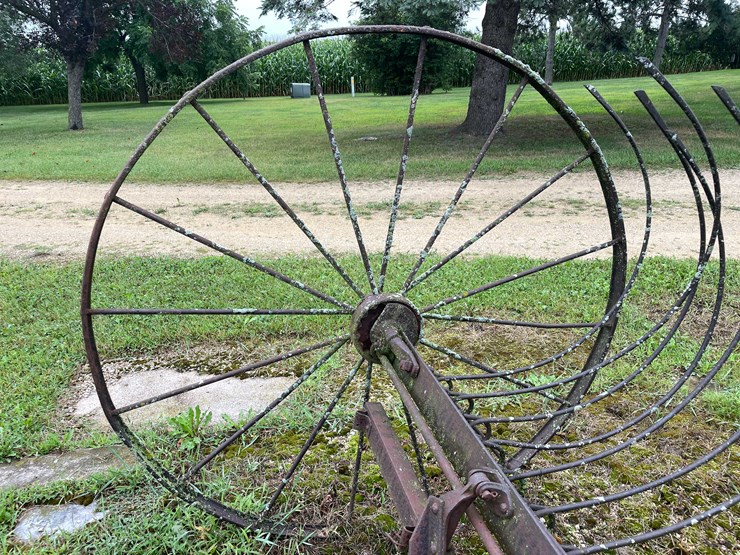#7493-•-antique-hay-cutter-image-11