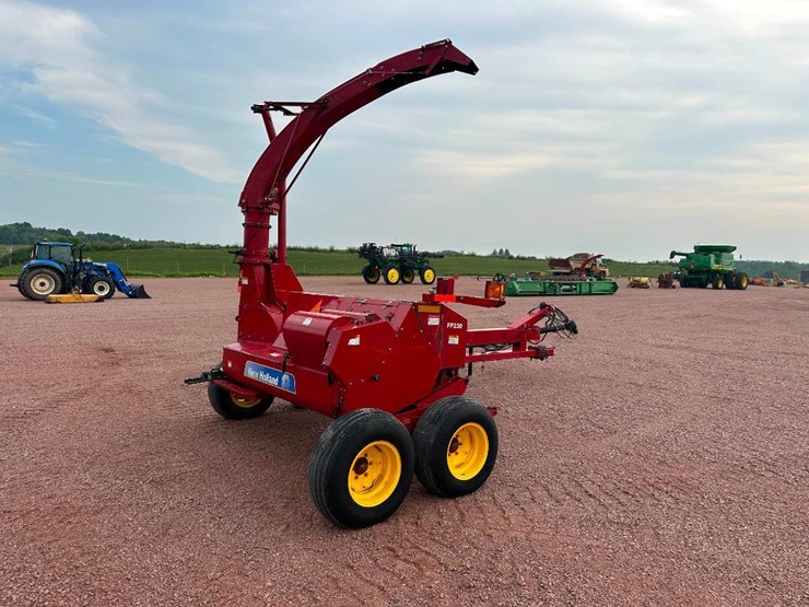 2013-new-holland-fp230-image-2