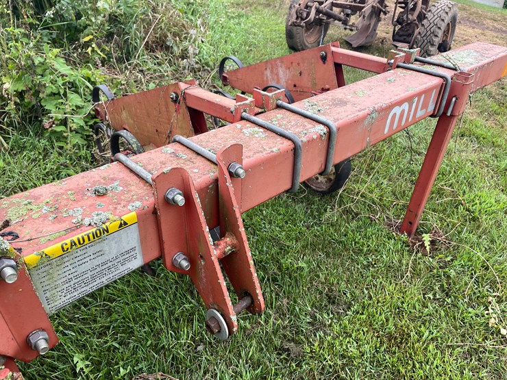 #7461-•-miller-row-crop-cultivator-image-10