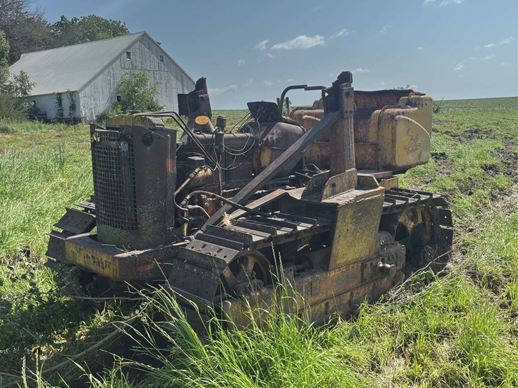 minneapolis-moline-crawler-image-1