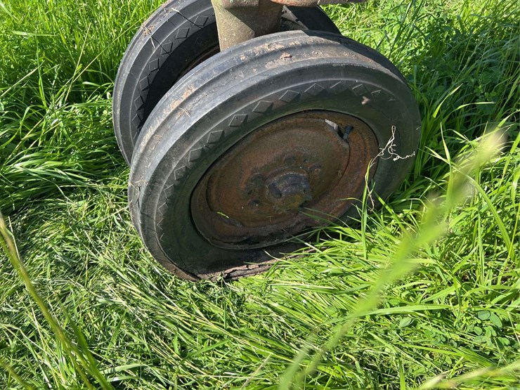 john-deere-model-b-image-12