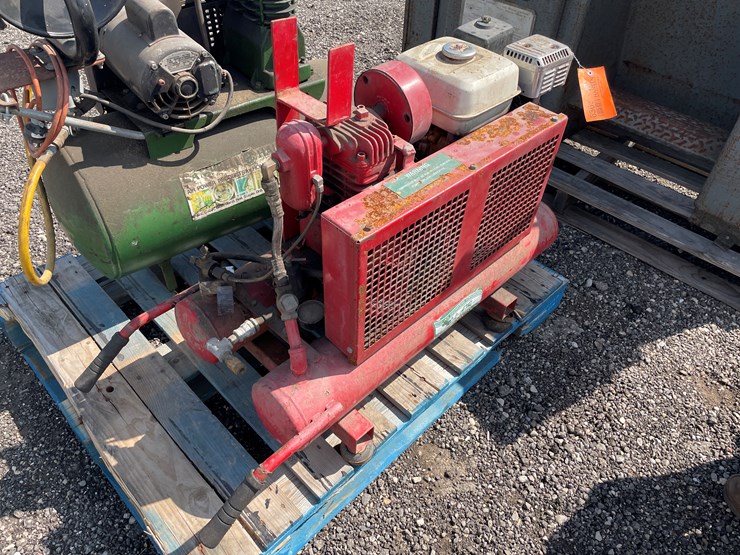 #6363-•-rolair-pontoon-air-compressor-image-2