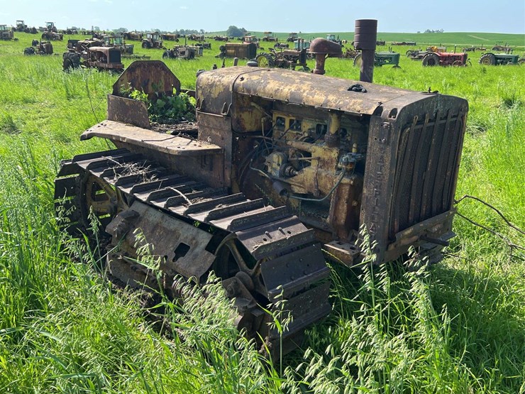 caterpillar-twenty-two-image-7