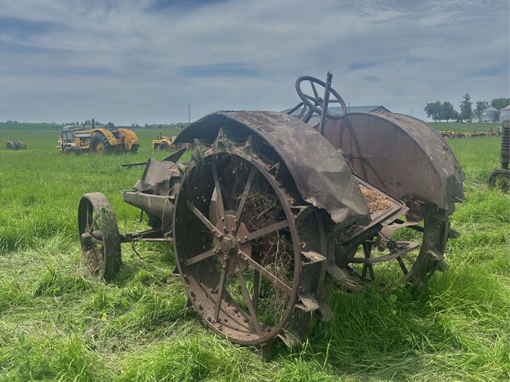 mccormick-deering-10-20-image-3