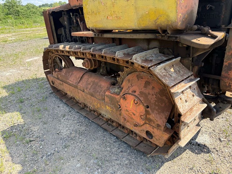 caterpillar-d4-air-compressor-tractor-image-19