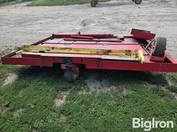 farmhand-1001-small-square-bale-accumulator-image-6