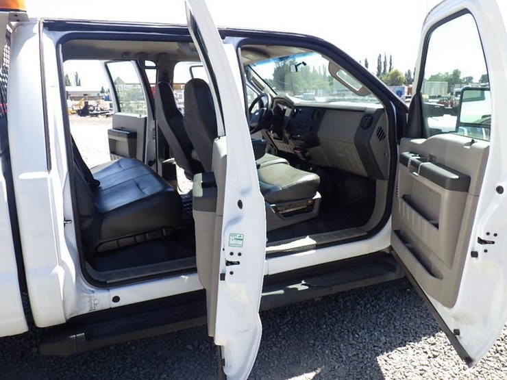 2010-ford-f250-image-13