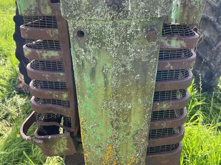 john-deere-model-b-image-9