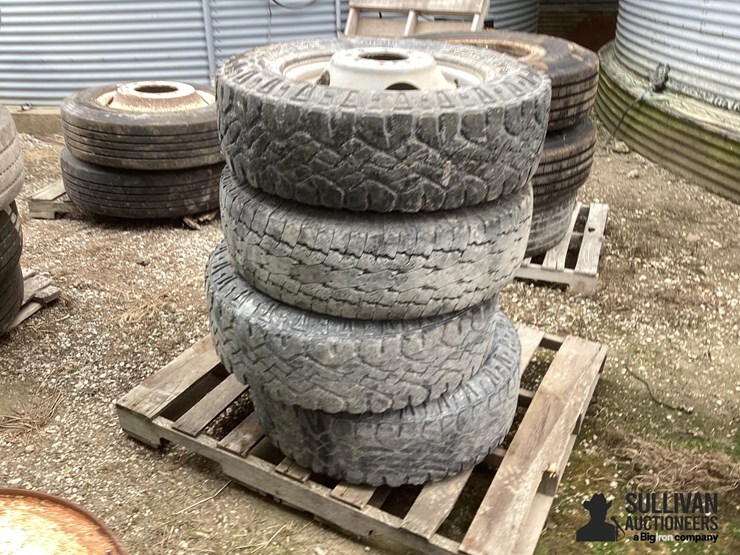 245/75r17-tires-&-rims-image-12