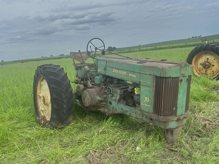 john-deere-70-image-7