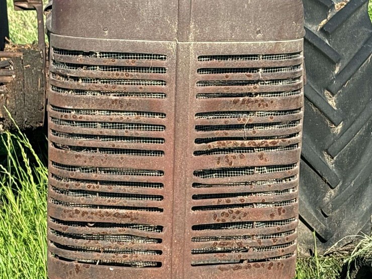 mccormick-deering-w-4-gas-image-9