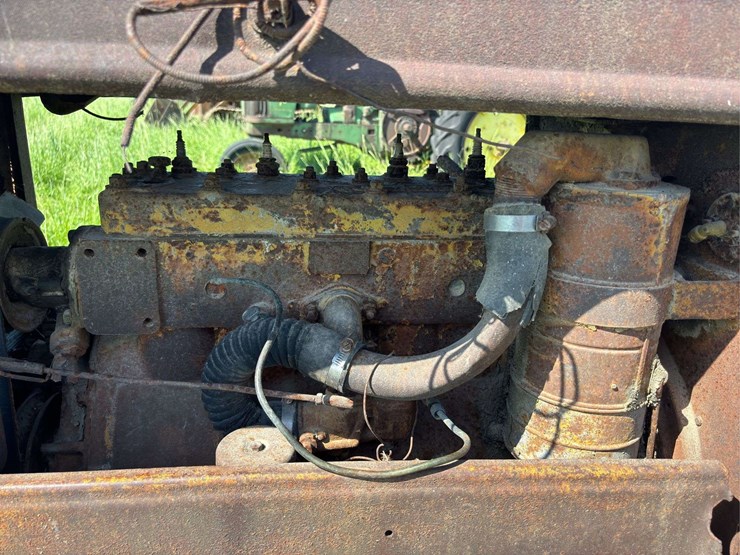 caterpillar-ten-crawler-image-26