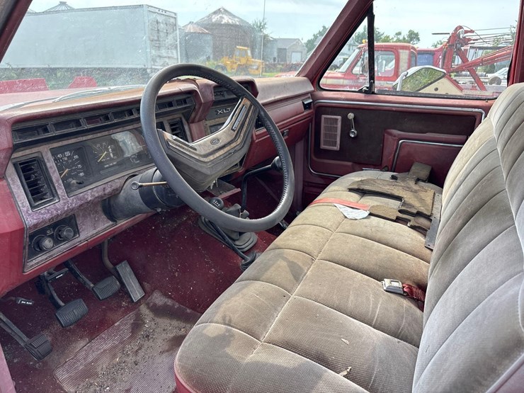 1986-ford-f250-image-12
