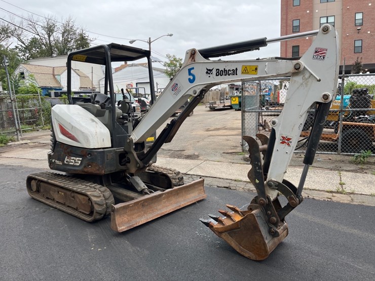 2019-bobcat-e35-image-3