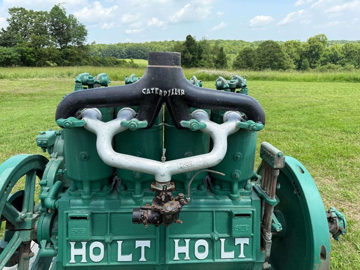 holt-4-cylinder-engine.-image-11