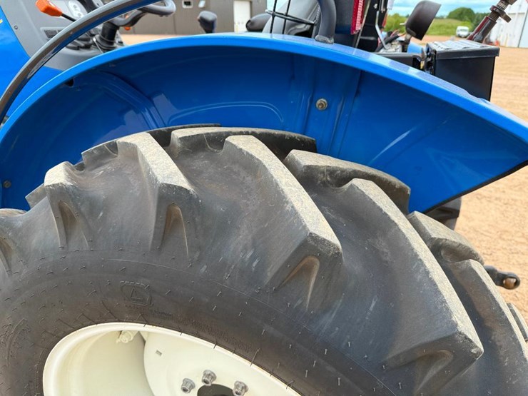 2019-new-holland-workmaster-70-image-7
